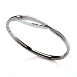 Серебряный женский браслет hot diamonds DC026
