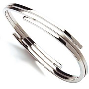 Серебряный женский браслет hot diamonds DC032