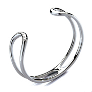 Серебряный женский браслет hot diamonds DC039