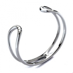 Серебряный женский браслет hot diamonds DC039