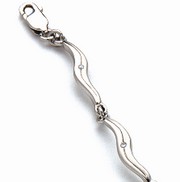 Серебряный женский браслет hot diamonds DL007